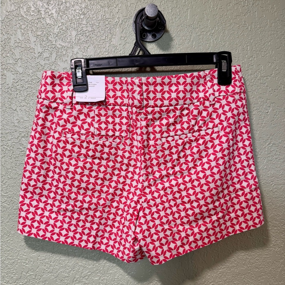 LOFT Red and White Patterned Women's Shorts - Picture 3 of 4